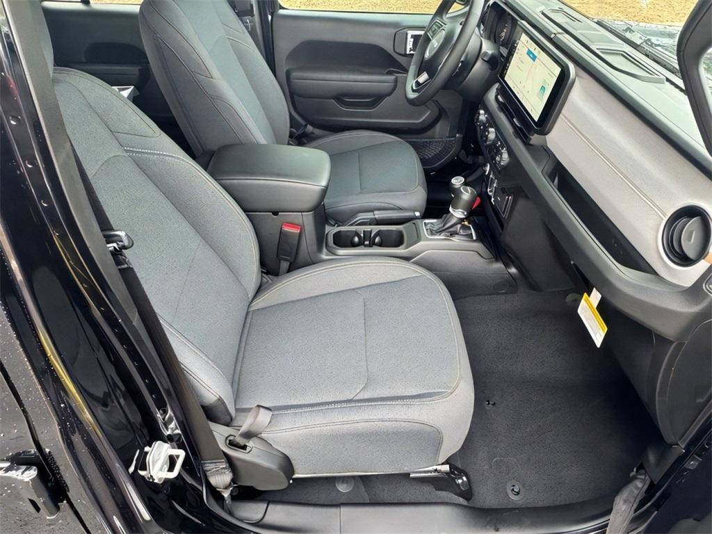 new 2025 Jeep Gladiator car, priced at $45,742