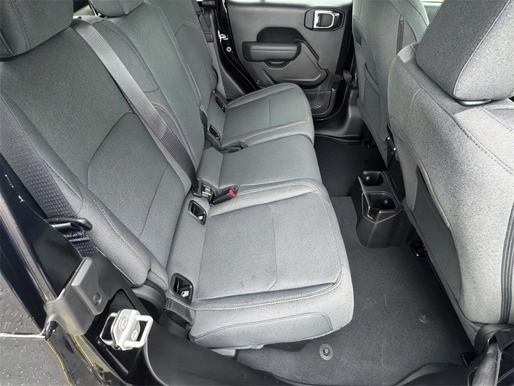 new 2025 Jeep Gladiator car, priced at $45,742