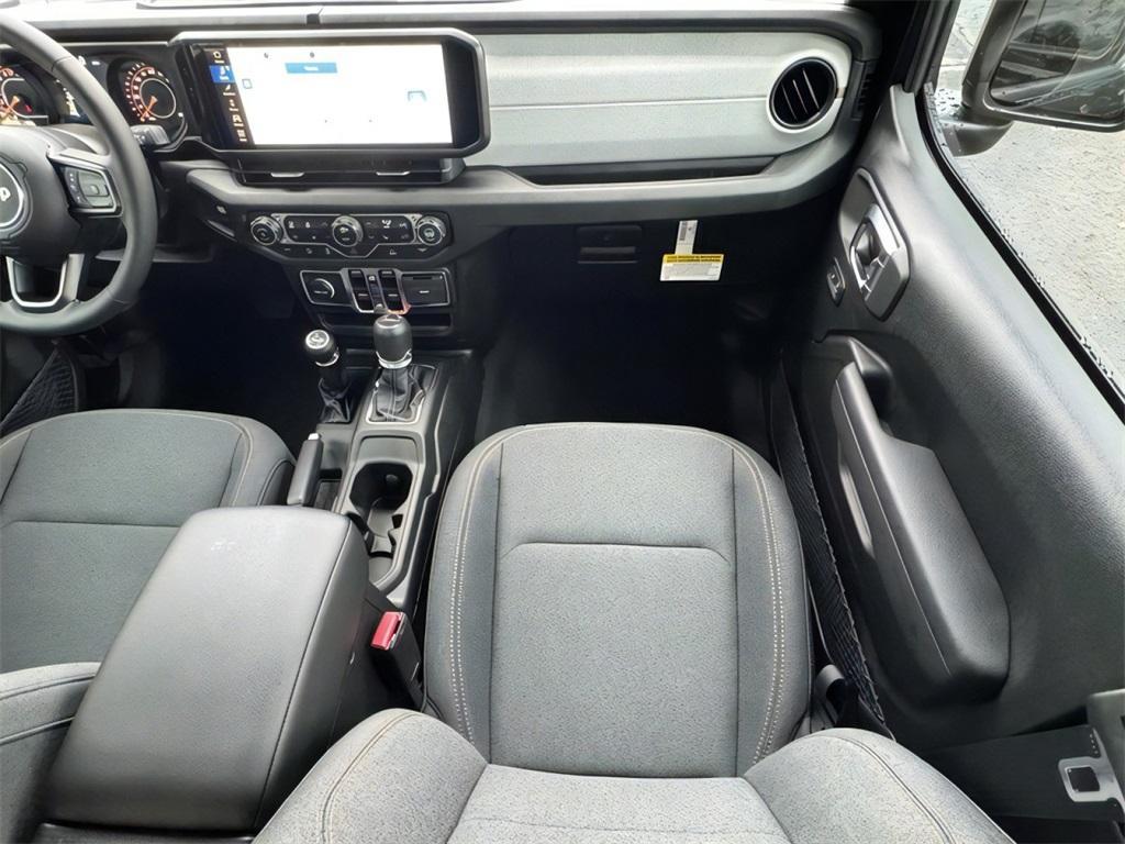 new 2025 Jeep Gladiator car, priced at $45,742