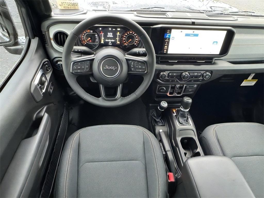 new 2025 Jeep Gladiator car, priced at $45,742