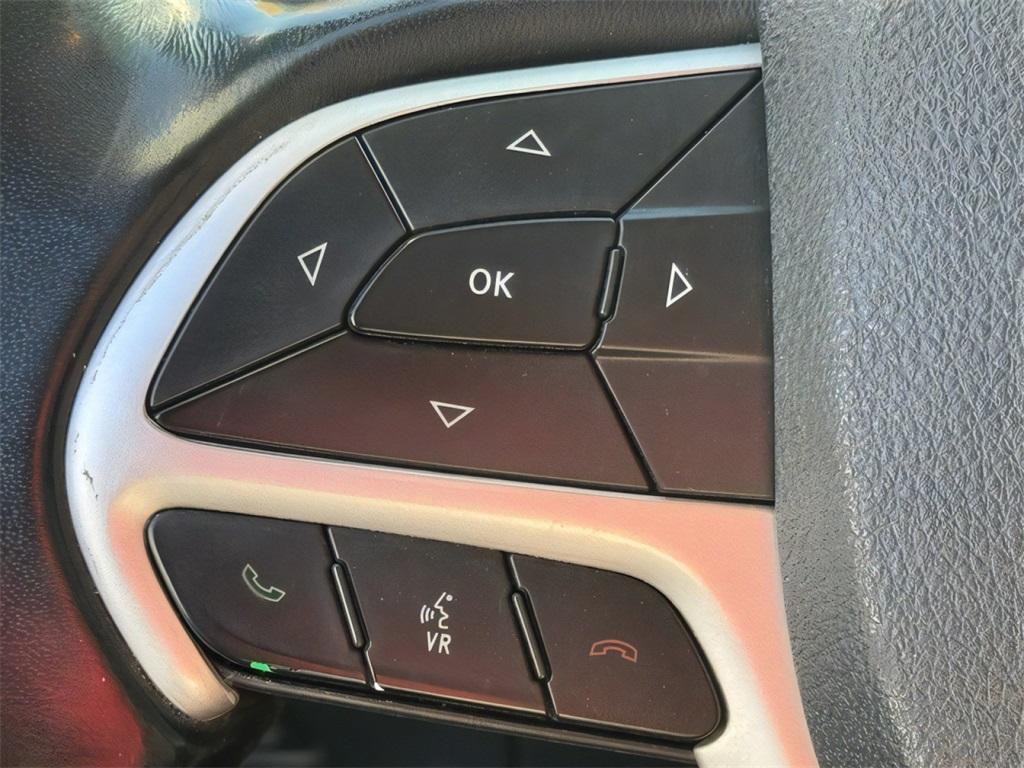 used 2018 Jeep Cherokee car, priced at $14,000