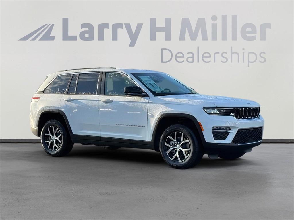 new 2025 Jeep Grand Cherokee car, priced at $39,492