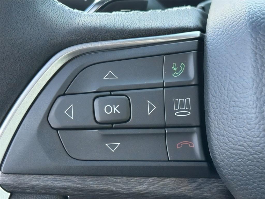 new 2025 Jeep Grand Cherokee car, priced at $39,492