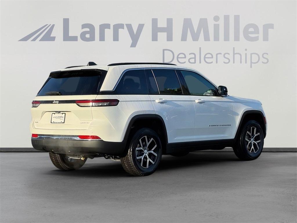 new 2025 Jeep Grand Cherokee car, priced at $39,492