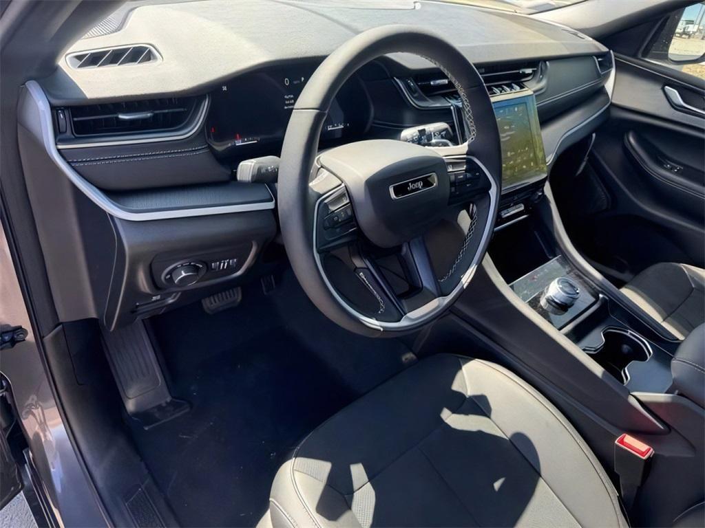 new 2025 Jeep Grand Cherokee L car, priced at $43,664