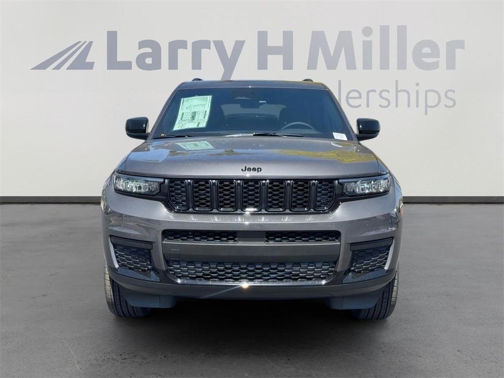 new 2025 Jeep Grand Cherokee L car, priced at $43,664
