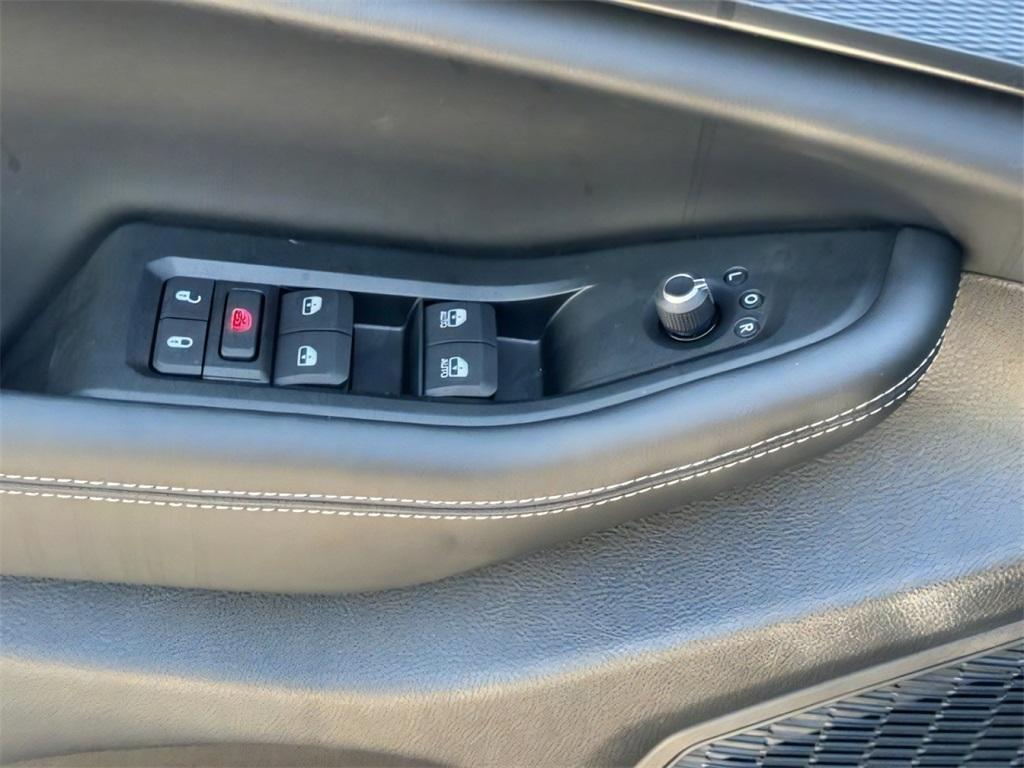 new 2025 Jeep Grand Cherokee L car, priced at $43,664