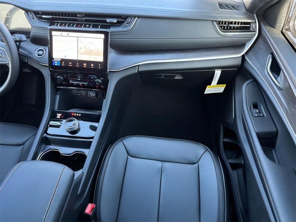 new 2025 Jeep Grand Cherokee L car, priced at $48,342