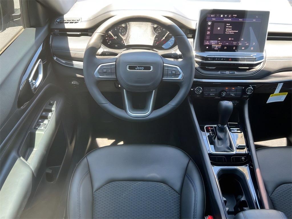 new 2025 Jeep Compass car, priced at $25,602