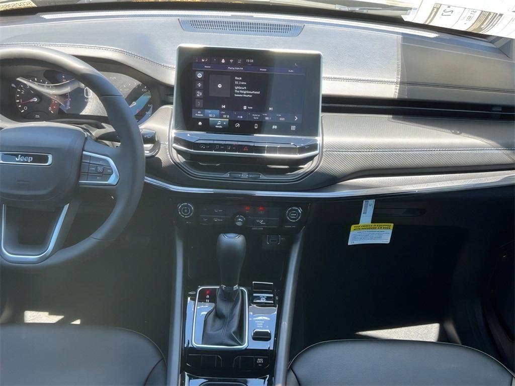 new 2025 Jeep Compass car, priced at $25,602
