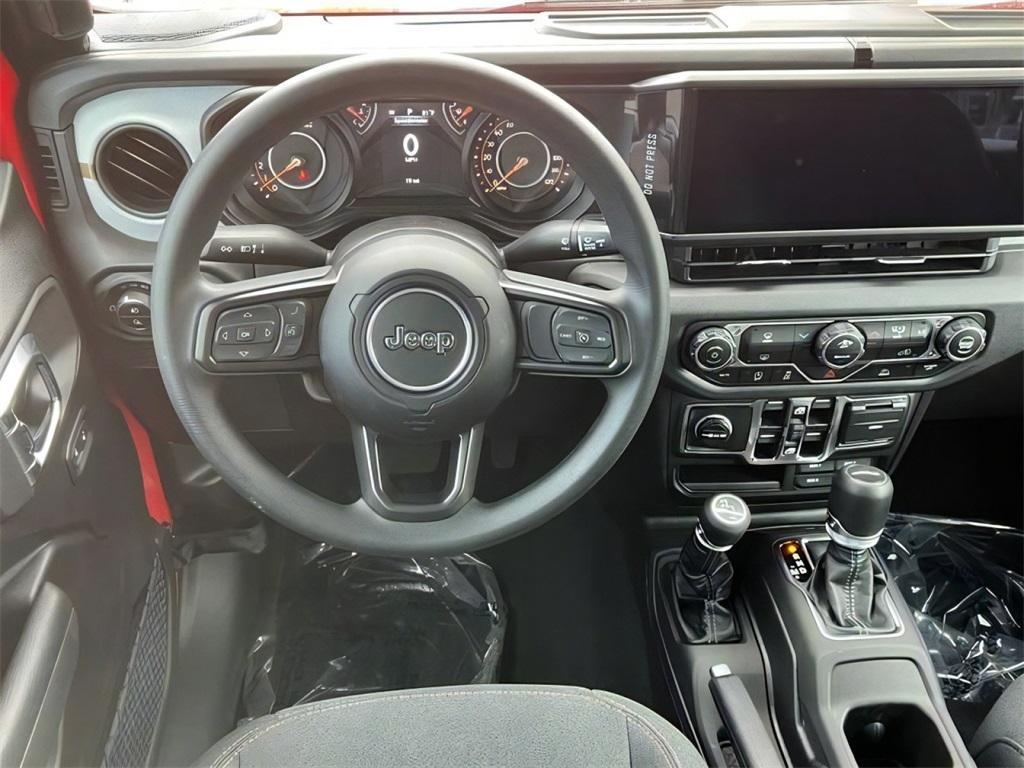 new 2025 Jeep Gladiator car, priced at $38,934