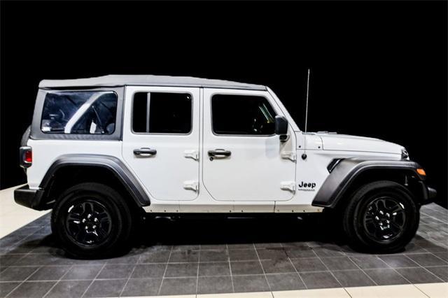 used 2022 Jeep Wrangler Unlimited car, priced at $33,700