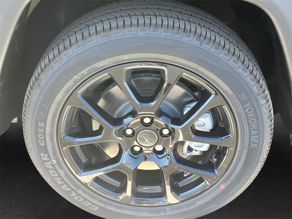 new 2025 Jeep Compass car, priced at $25,602