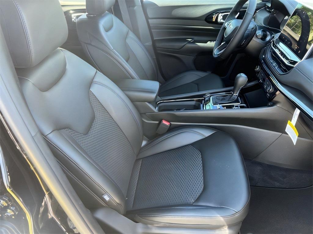 new 2025 Jeep Compass car, priced at $25,602
