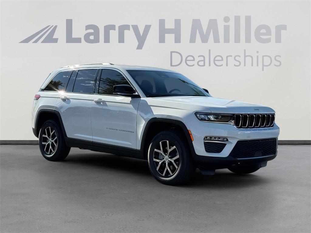 new 2025 Jeep Grand Cherokee car, priced at $40,992