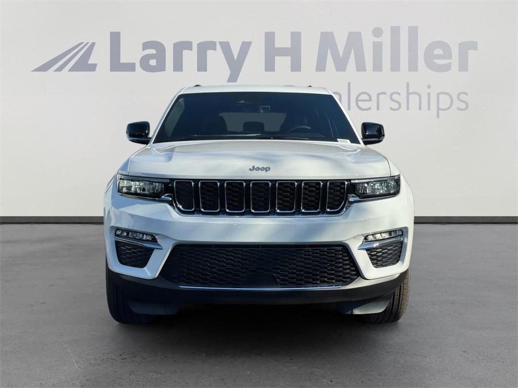 new 2025 Jeep Grand Cherokee car, priced at $40,992