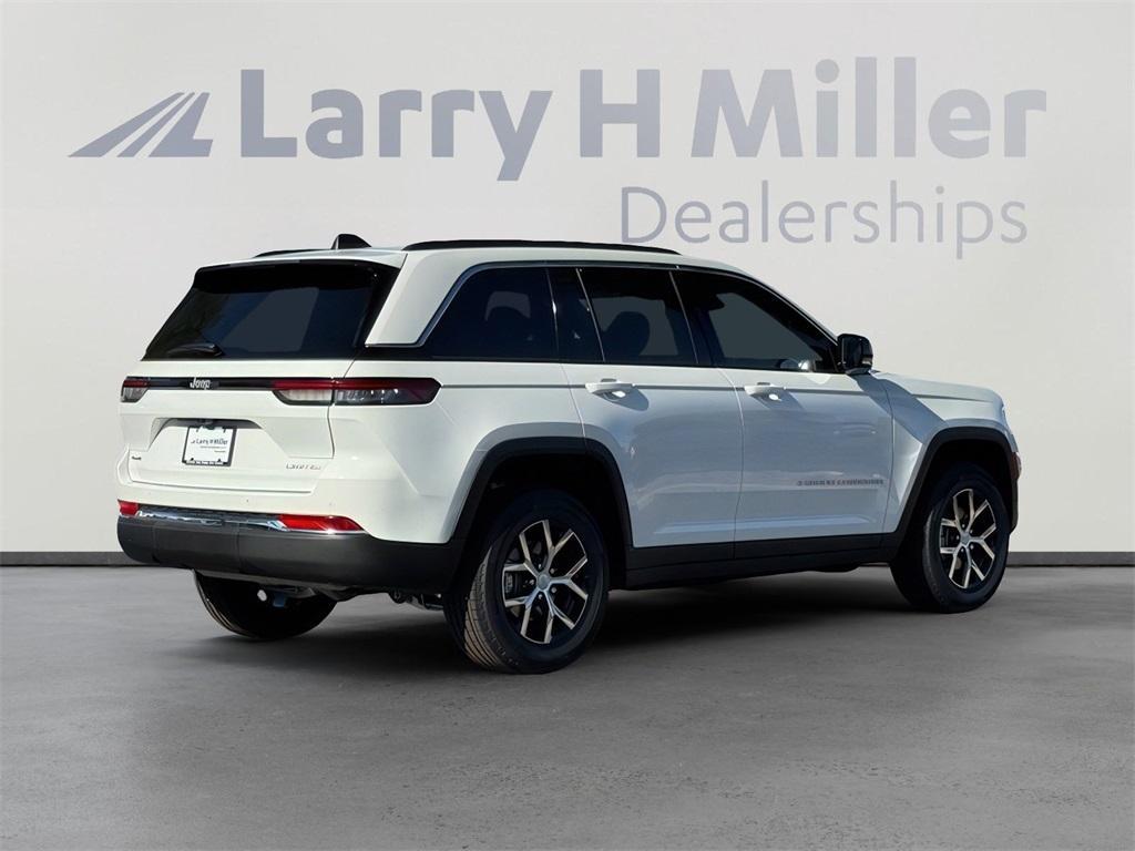 new 2025 Jeep Grand Cherokee car, priced at $40,992