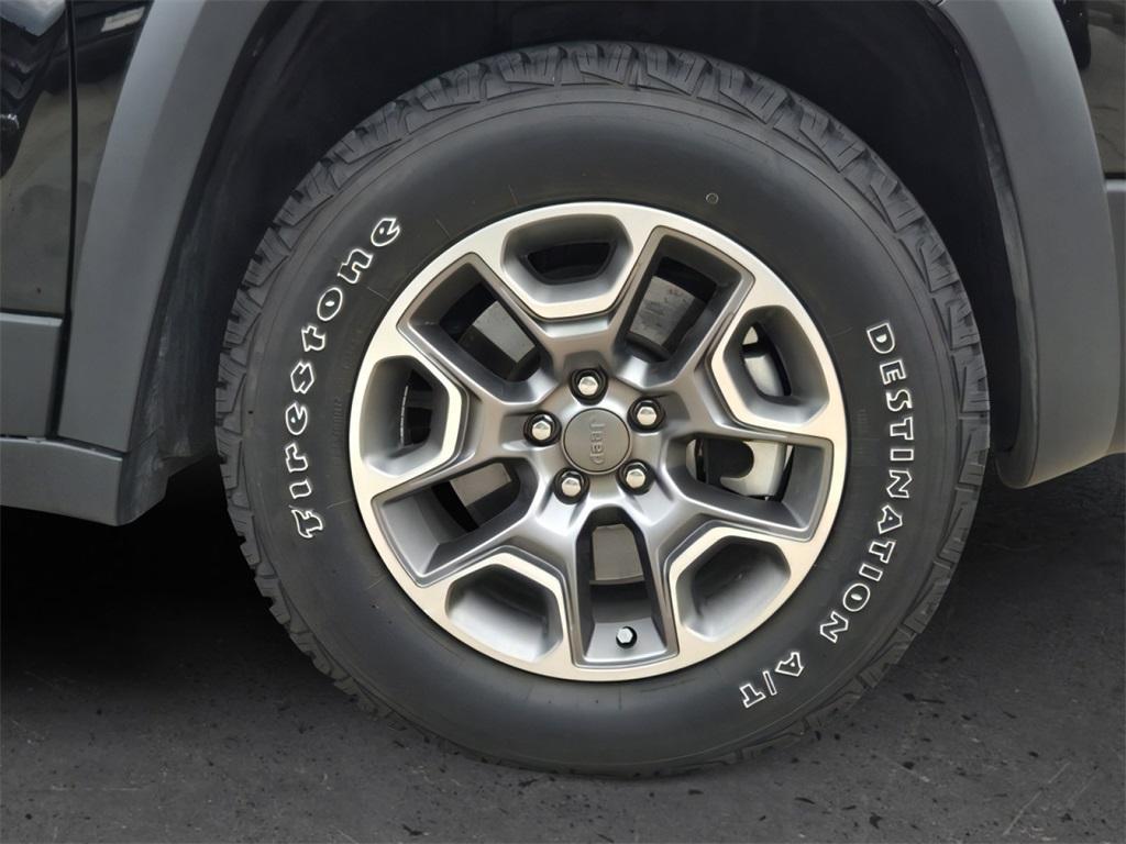 used 2021 Jeep Cherokee car, priced at $26,000