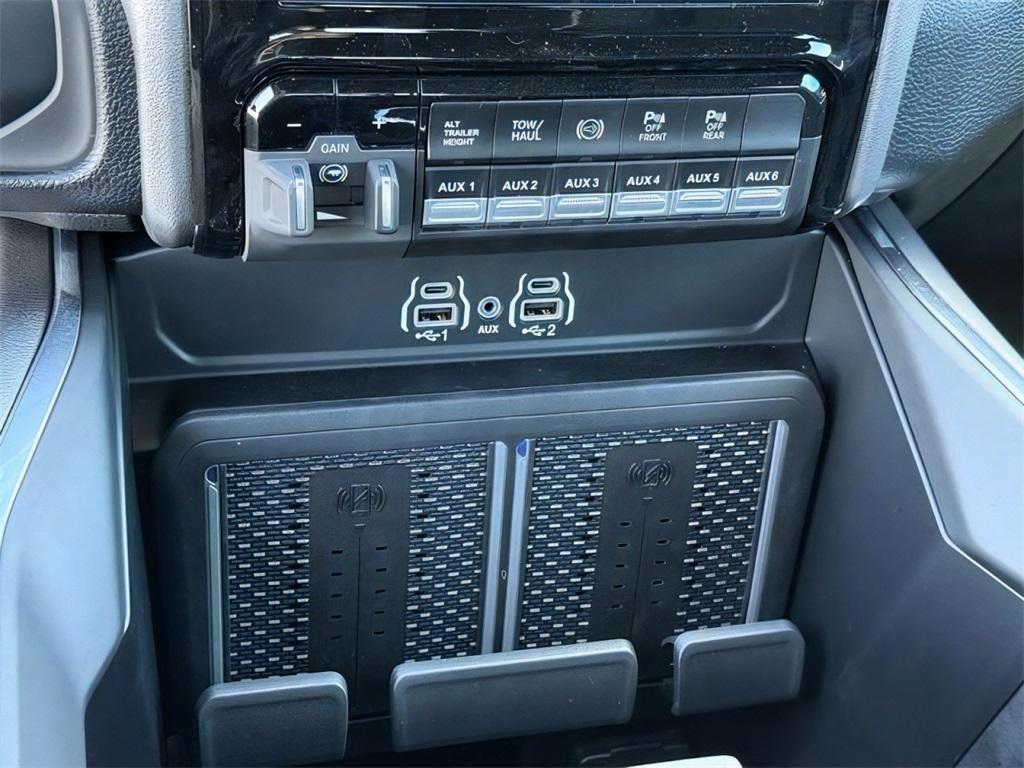 new 2025 Ram 3500 car, priced at $87,247