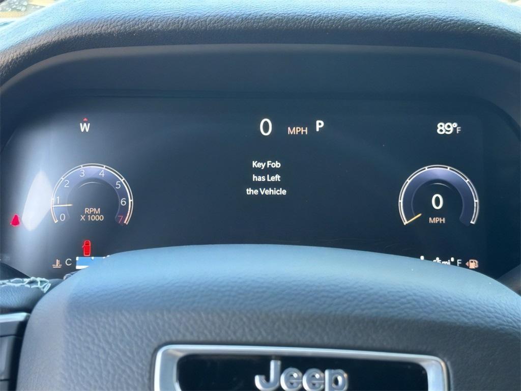 new 2025 Jeep Grand Cherokee car, priced at $37,227