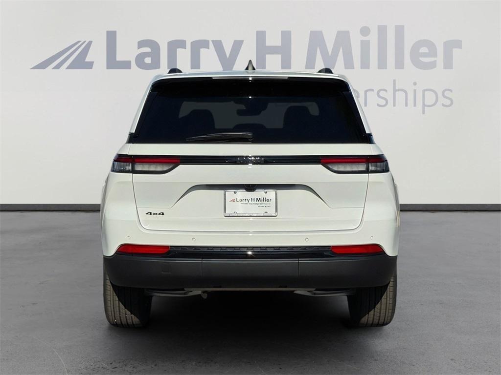 new 2025 Jeep Grand Cherokee car, priced at $37,227
