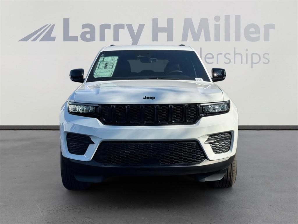 new 2025 Jeep Grand Cherokee car, priced at $37,227