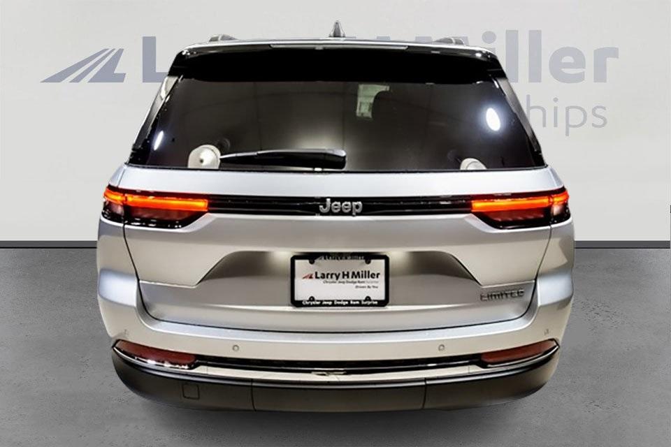 new 2025 Jeep Grand Cherokee car, priced at $40,637