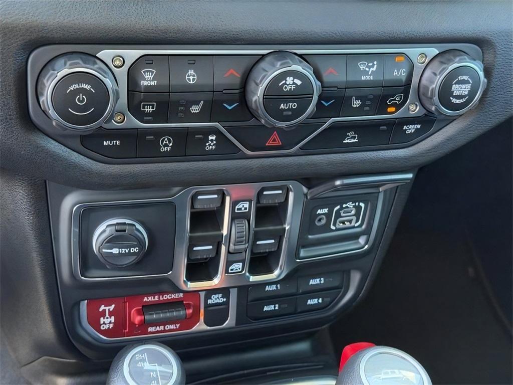 new 2025 Jeep Gladiator car, priced at $45,524