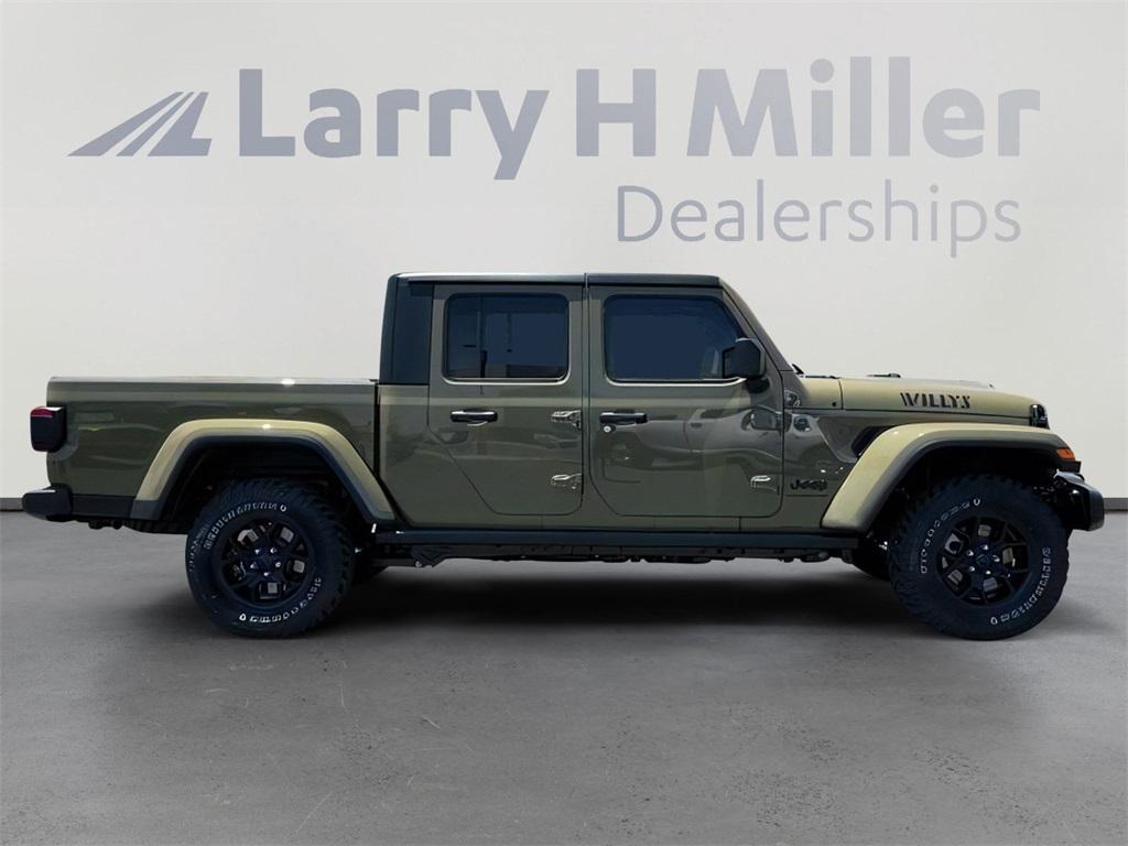 new 2025 Jeep Gladiator car, priced at $45,524