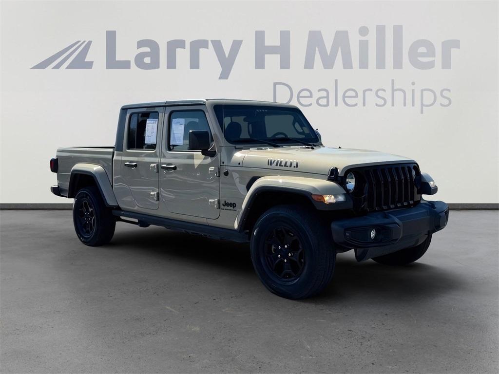 used 2022 Jeep Gladiator car, priced at $35,000