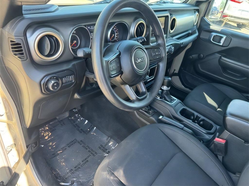 used 2022 Jeep Gladiator car, priced at $35,000