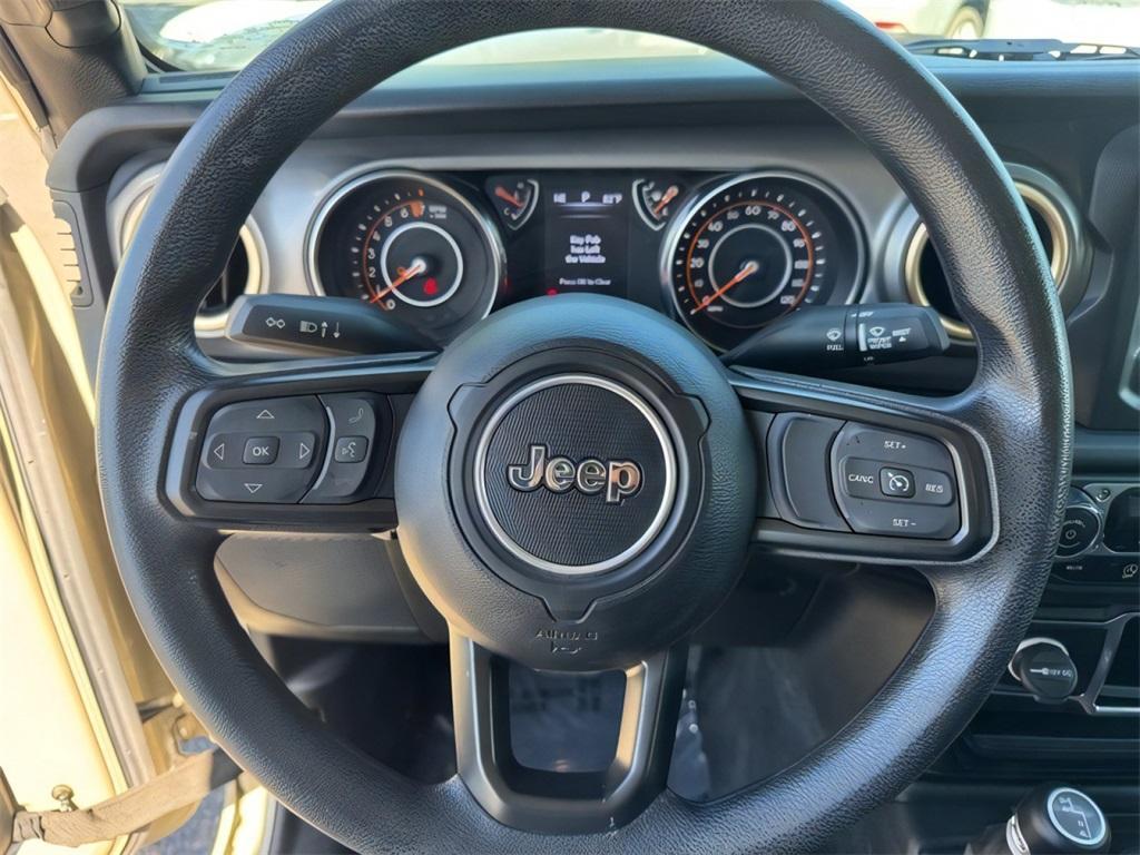 used 2022 Jeep Gladiator car, priced at $35,000