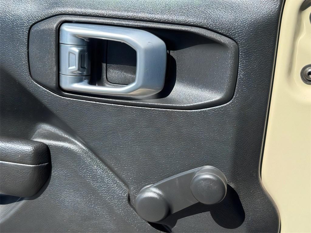 used 2022 Jeep Gladiator car, priced at $35,000