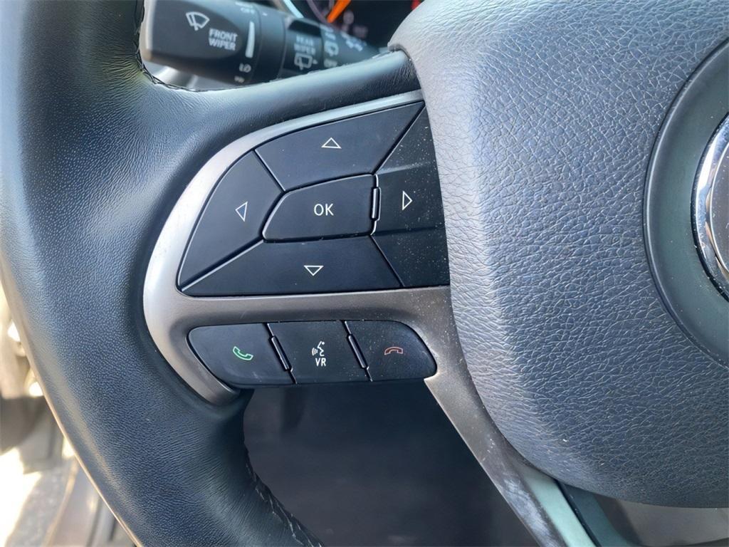 used 2020 Jeep Grand Cherokee car, priced at $19,000