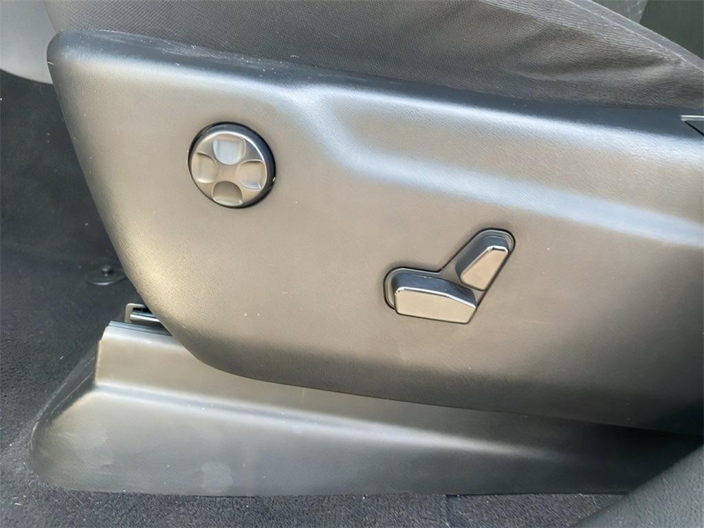 used 2020 Jeep Grand Cherokee car, priced at $19,000