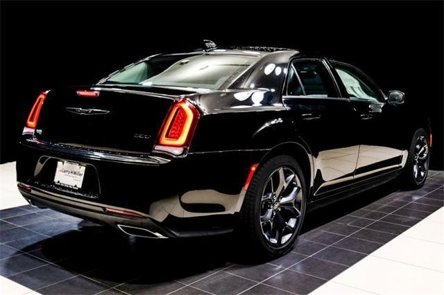 new 2023 Chrysler 300 car, priced at $33,112