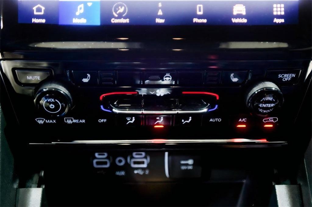 new 2025 Jeep Grand Cherokee L car, priced at $37,884