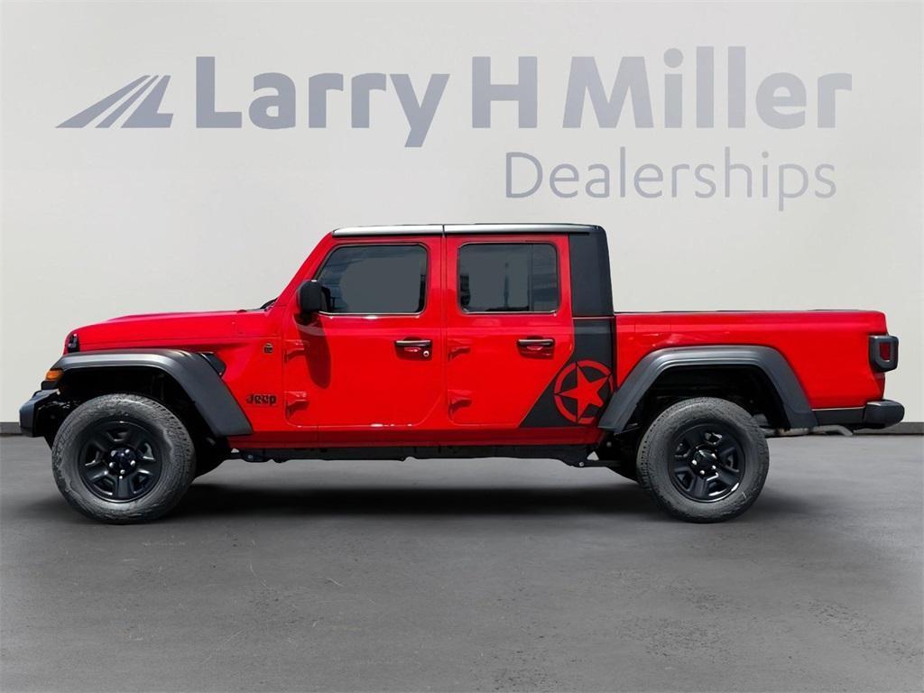 new 2025 Jeep Gladiator car, priced at $42,074