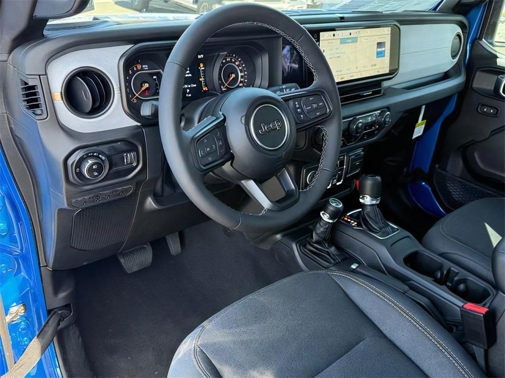 new 2025 Jeep Gladiator car, priced at $45,167