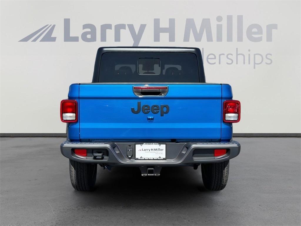 new 2025 Jeep Gladiator car, priced at $45,167