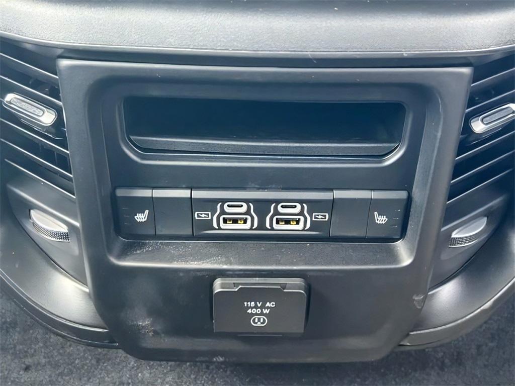 new 2025 Ram 1500 car, priced at $58,687