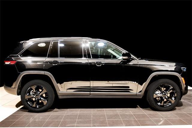 new 2024 Jeep Grand Cherokee car, priced at $49,807