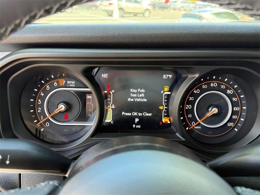 new 2025 Jeep Gladiator car, priced at $44,572