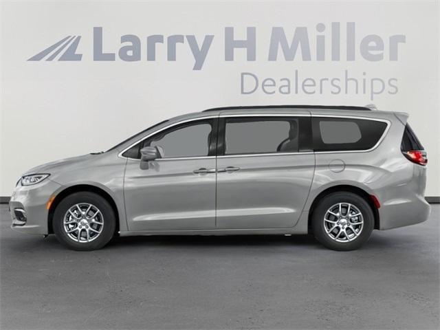 used 2022 Chrysler Pacifica car, priced at $21,000