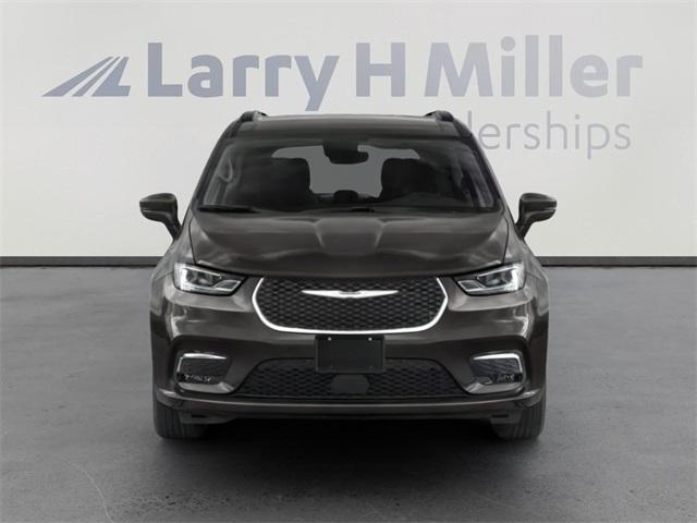 used 2022 Chrysler Pacifica car, priced at $21,000