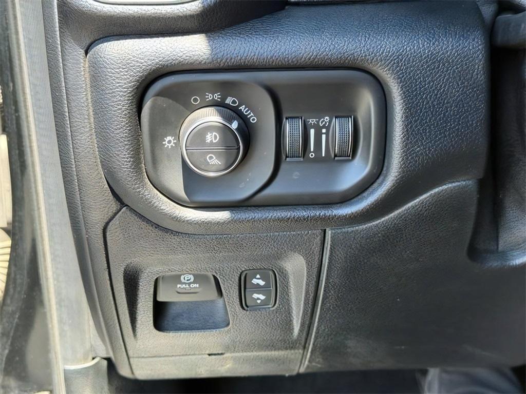 used 2021 Ram 1500 car, priced at $30,000