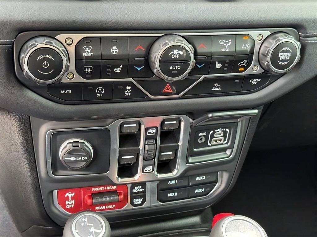 new 2025 Jeep Wrangler car, priced at $58,722