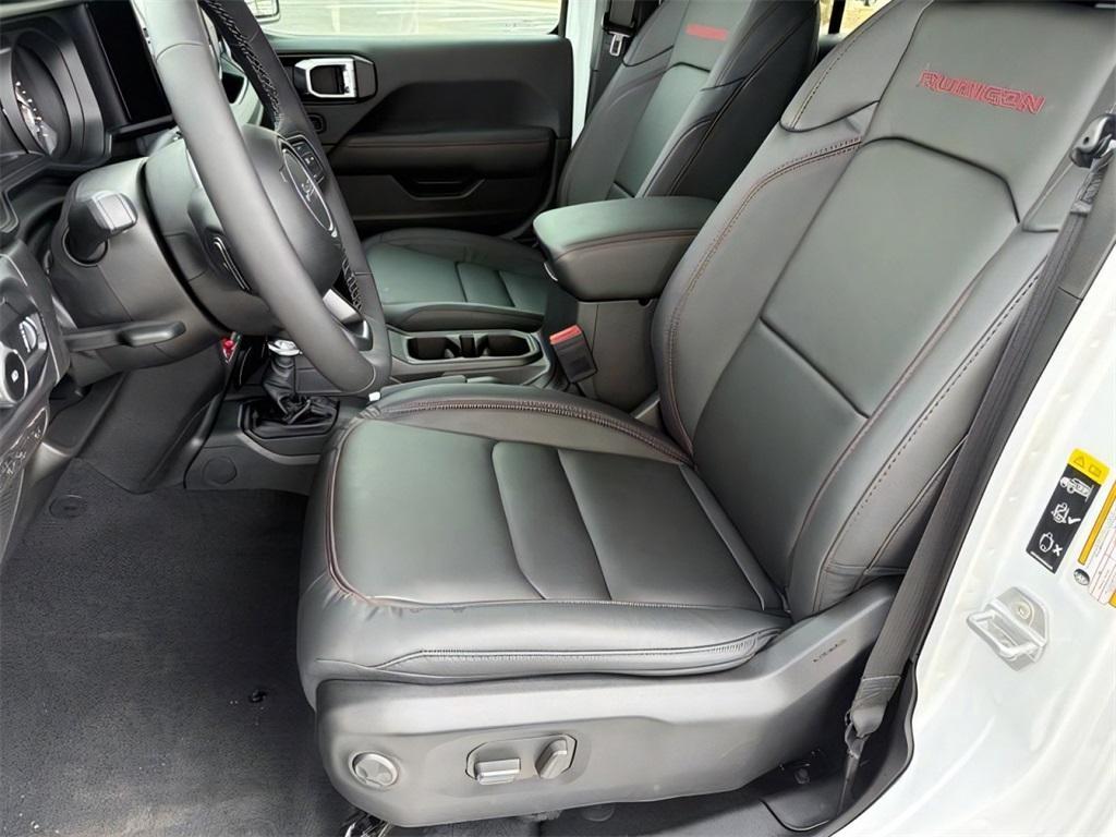 new 2025 Jeep Wrangler car, priced at $58,722
