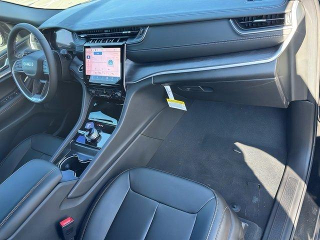 new 2025 Jeep Grand Cherokee car, priced at $45,087