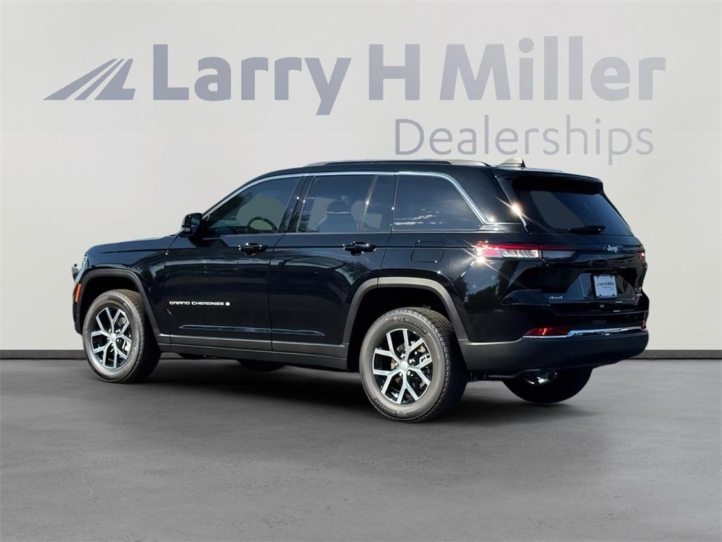 new 2025 Jeep Grand Cherokee car, priced at $45,087